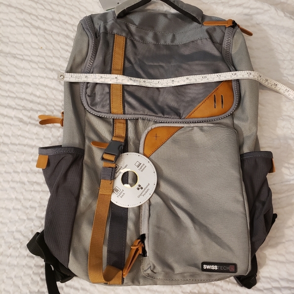 Nwt swiss tech laptop backpack - Picture 2 of 13